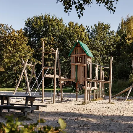 Luxurious Villa With Sauna Weert